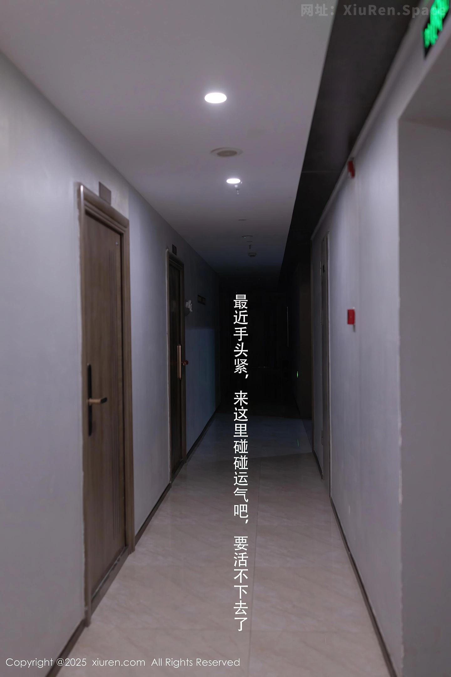 图片[2]-[XiuRen秀人网] VOL.10042 模特杏子Yada性感灰色瑜伽服露紫色内衣秀曼妙身姿诱惑写真82P-秀人网官方网站